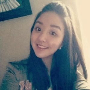 Meet your Posher, Danielle